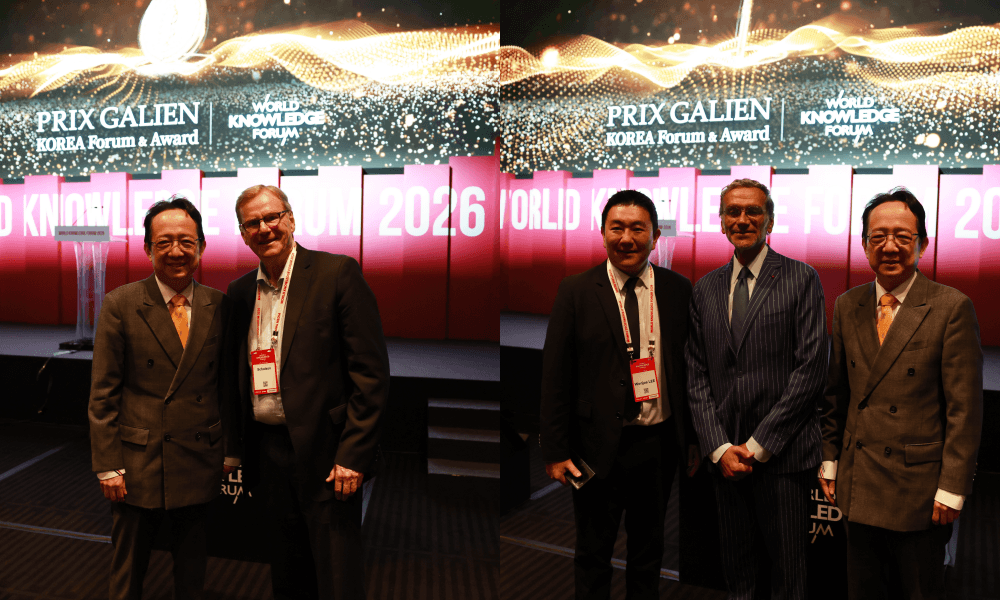 365mc CEO Kim Namcheol photographed with global healthcare leaders at the Prix Galien Korea venue